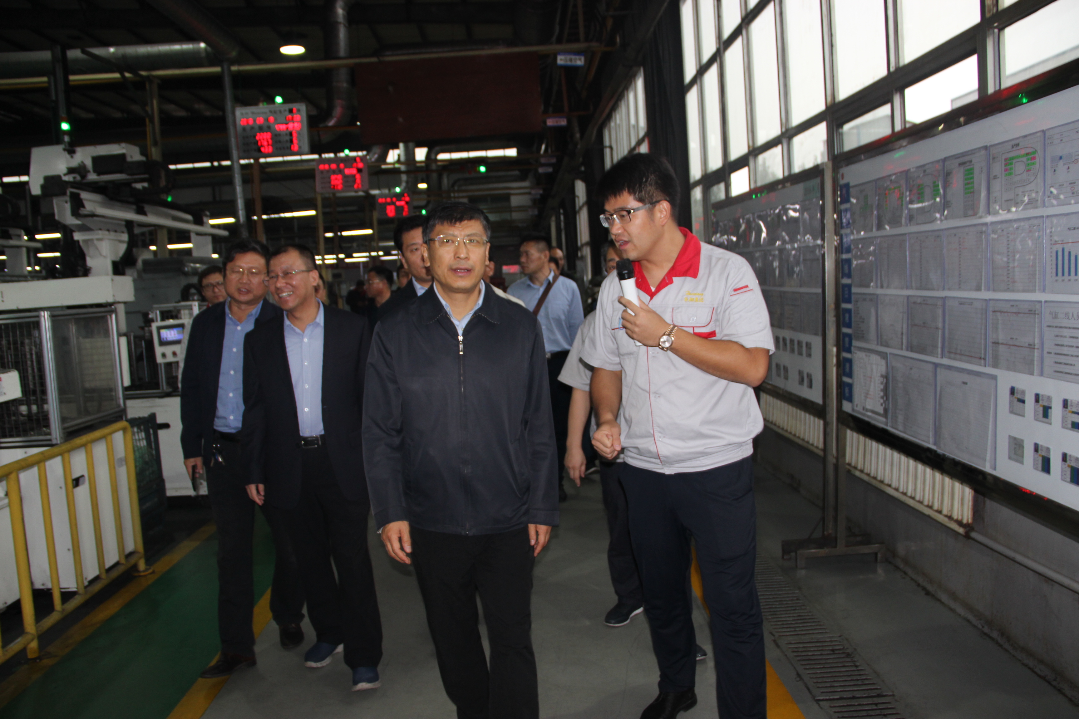 省委組織部副部長、省人社廳廳長盧建明一行到我司調(diào)研指導(dǎo)